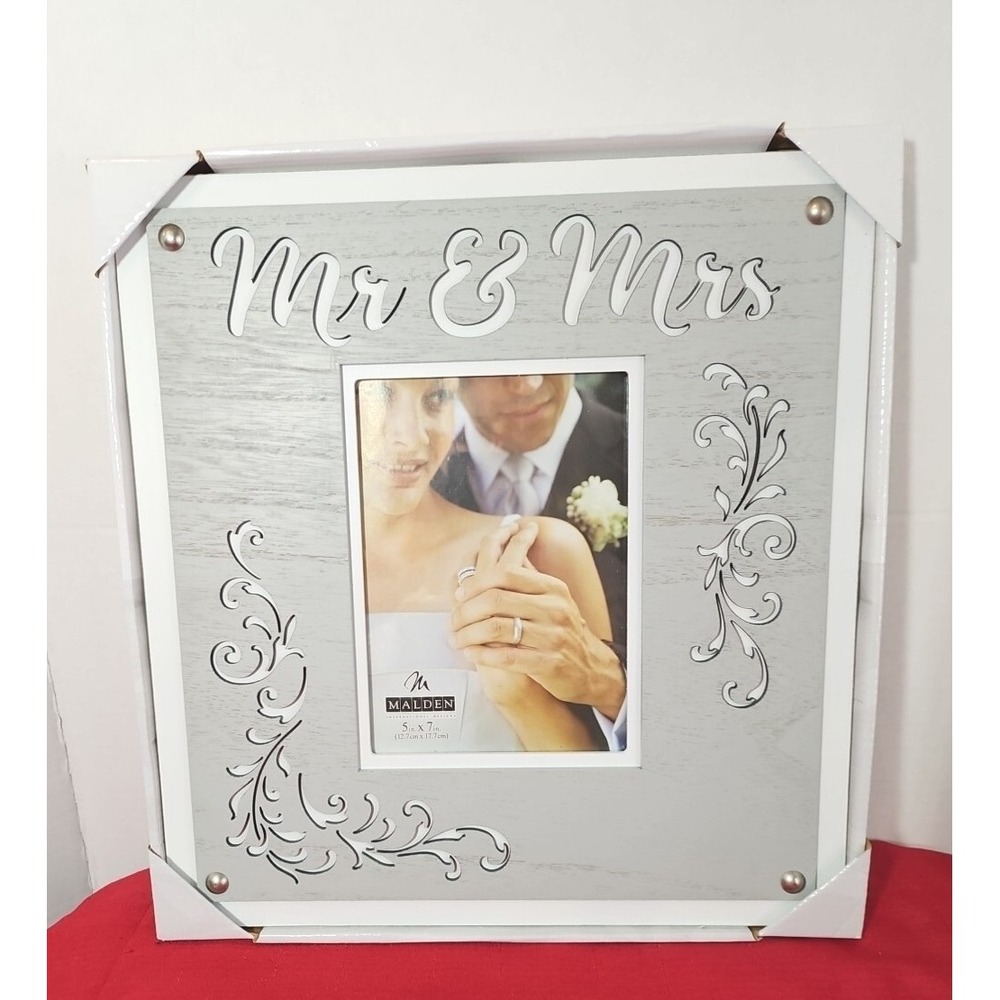 Malden Mr & Mrs Wedding Laser 5x7/12x13 Frame New In Box Gift Anniversary‎